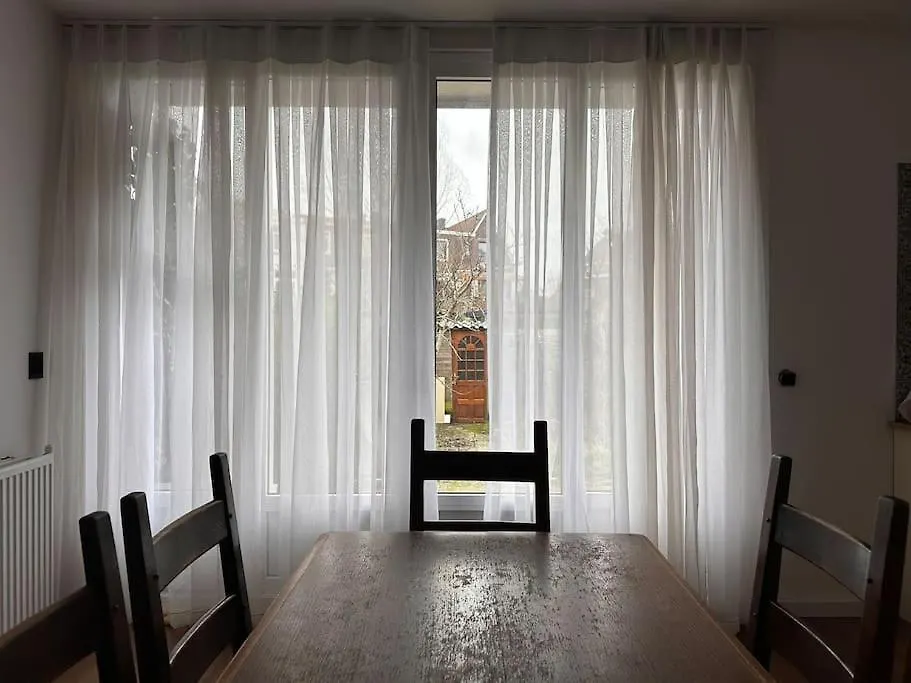 Cozy Corner In Rotterdam Appartement
